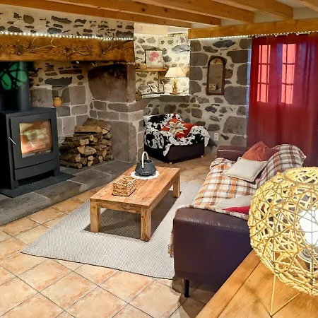 Le Refuge De La Vallee - 4 A 6 Pers - Proche De Salers * Saint-Projet-de-Salers