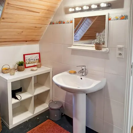 Le Refuge De La Vallee - 4 A 6 Pers - Proche De Salers * Saint-Projet-de-Salers