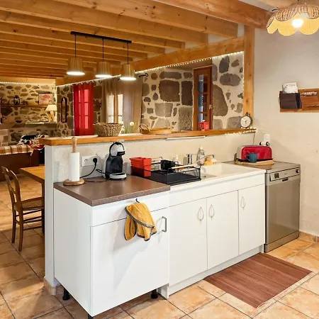 Le Refuge De La Vallee - 4 A 6 Pers - Proche De Salers