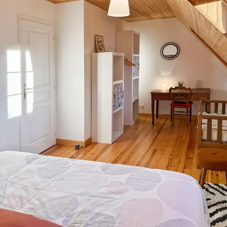 Le Refuge De La Vallee - 4 A 6 Pers - Proche De Salers Nyaraló *