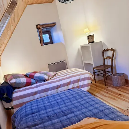 Le Refuge De La Vallee - 4 A 6 Pers - Proche De Salers *