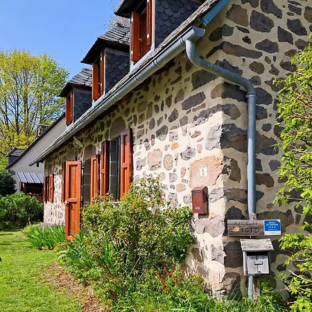Le Refuge De La Vallee - 4 A 6 Pers - Proche De Salers
